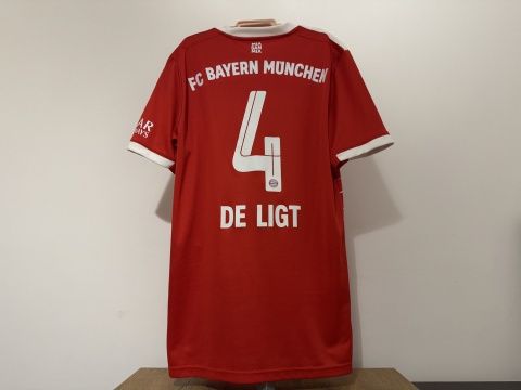 KOSZULKA Bayern Monachium (Niemcy) 2022/23 home #4 de Ligt Adidas M