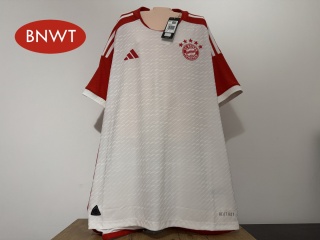KOSZULKA Bayern Monachium (Niemcy) 2023/24 home Adidas L player issue NOWA