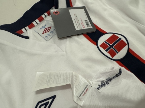 KOSZULKA Norwegia (reprezentacja) 2012 away Umbro L NOWA
