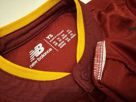 KOSZULKA AS Roma (Włochy) 2022/23 home New Balance 122