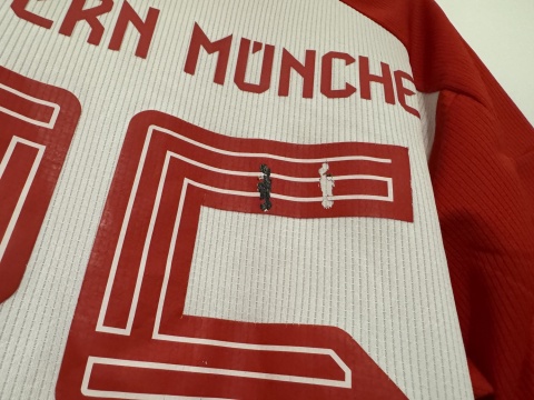 KOSZULKA Bayern Monachium (Niemcy) 2023/24 home #25 Muller Adidas S